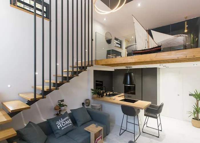 Daire Castel Beachfront