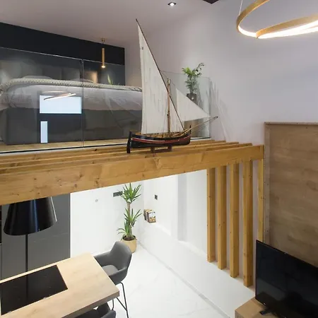 Castel Beachfront Apartment