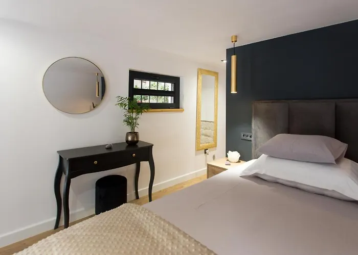 Lejlighed Castel Beachfront Kaštela